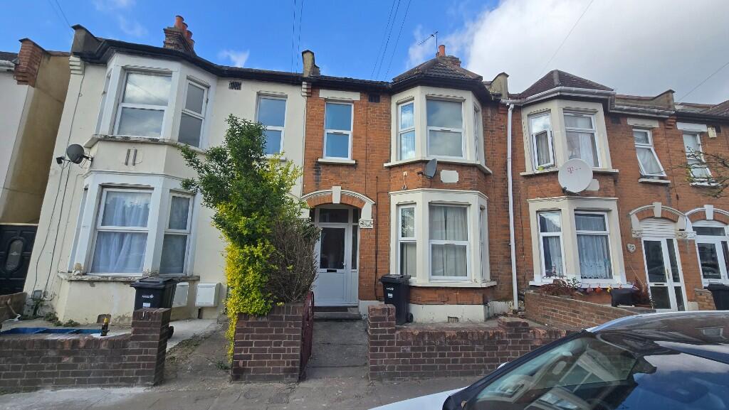 Main image of property: Highbury Gardens, Ilford, London, IG3