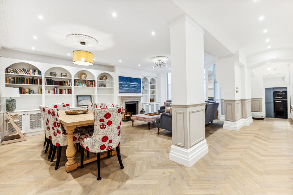 Main image of property: Cornwall Gardens,
South Kensington, SW7