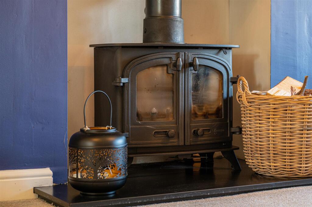 House in Kettering, Brambleside - View 4