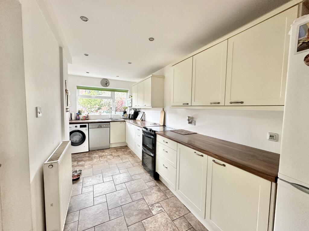 Larchwood Close, Sale, Trafford - View 5
