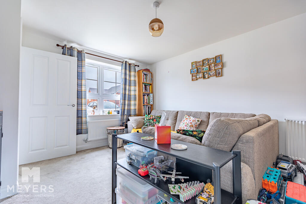 房产图片 5 - Poole，BH15 4，Tabitha Close