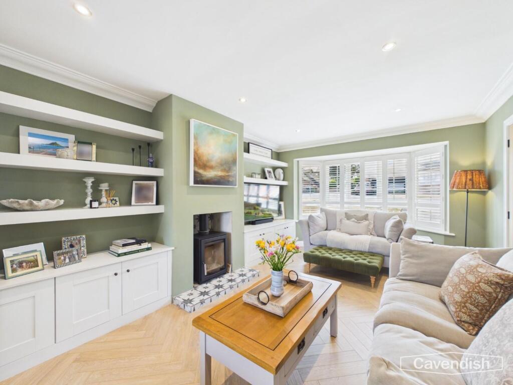 Vicarage Court, Holt, LL13 photo 3