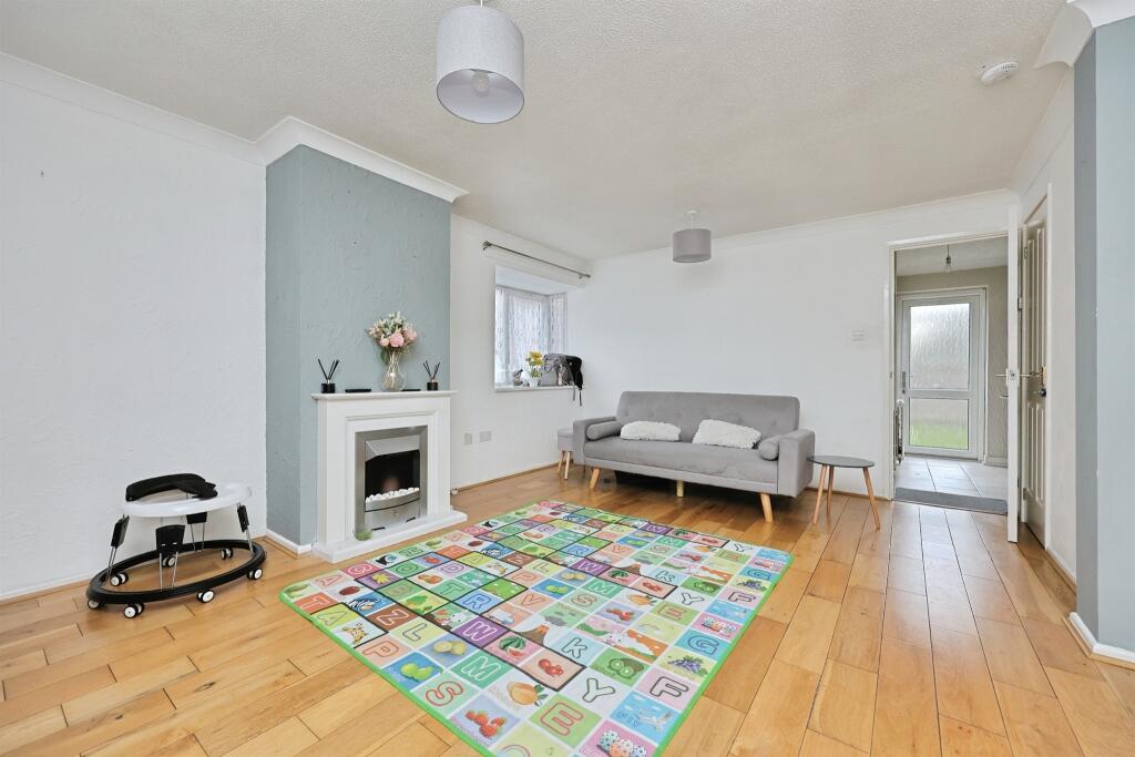 Middleton Crescent, Norwich photo 3