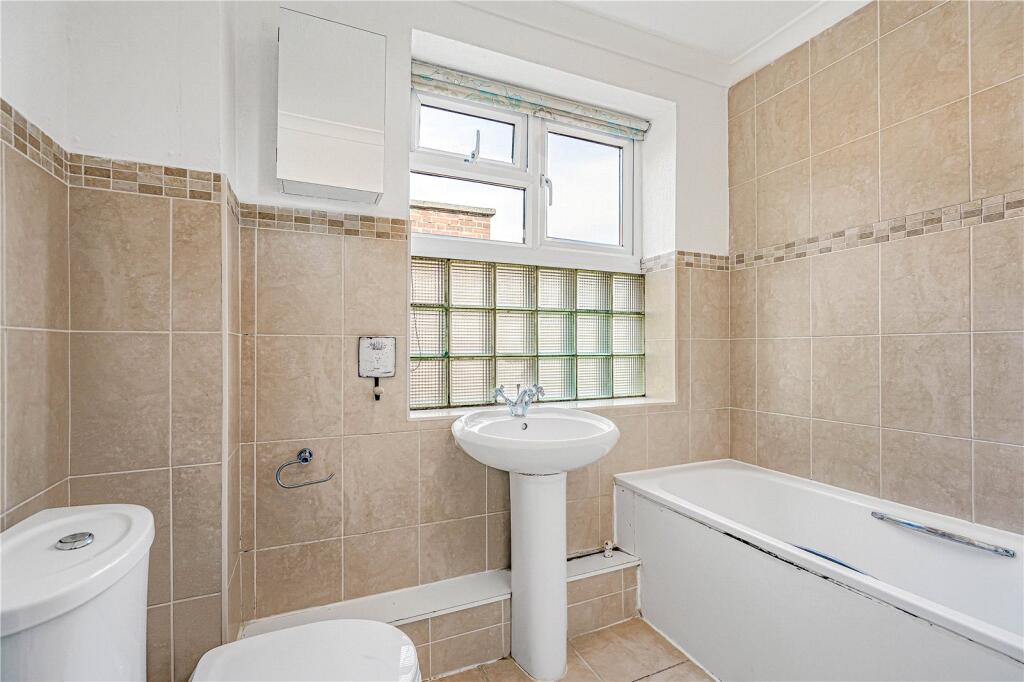 Apartment in London - View 5