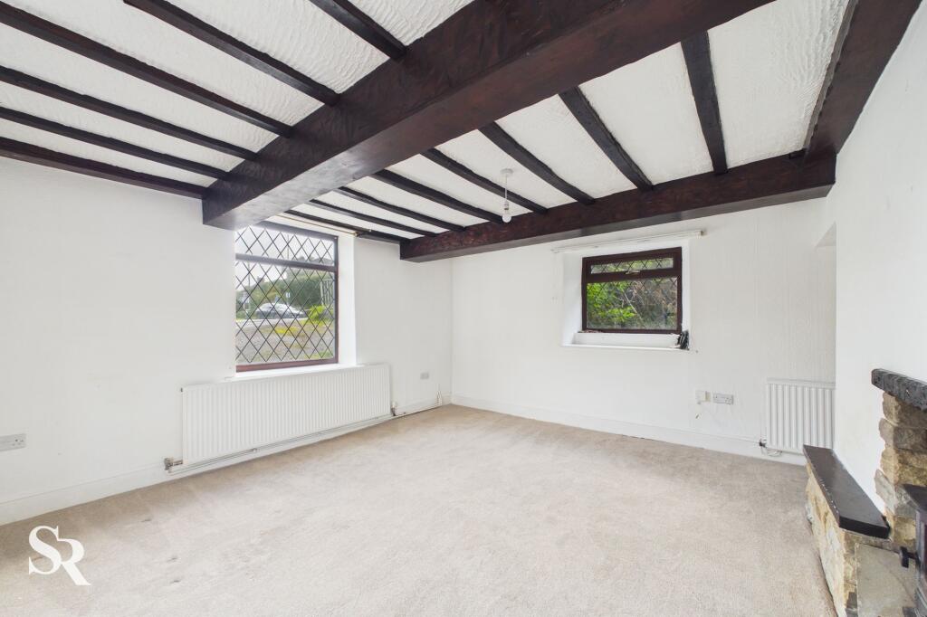 House in High Peak, Hayfield - More