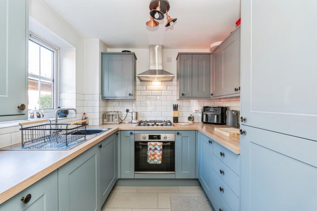 Main image of property: Cheltenham Gardens, SOUTHAMPTON, Hampshire, SO30