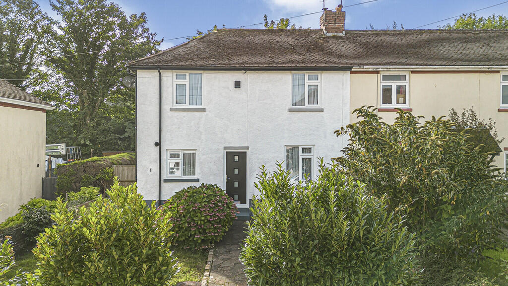 Main image of property: Second Avenue, Dawlish, EX7 9RQ