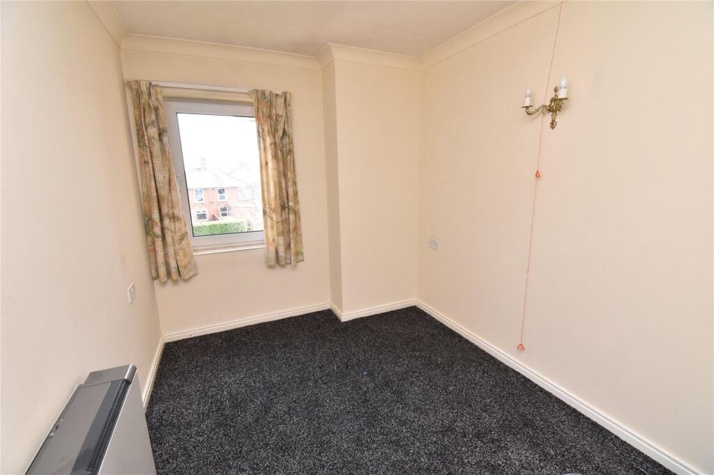Apartment in Darlington - View 5