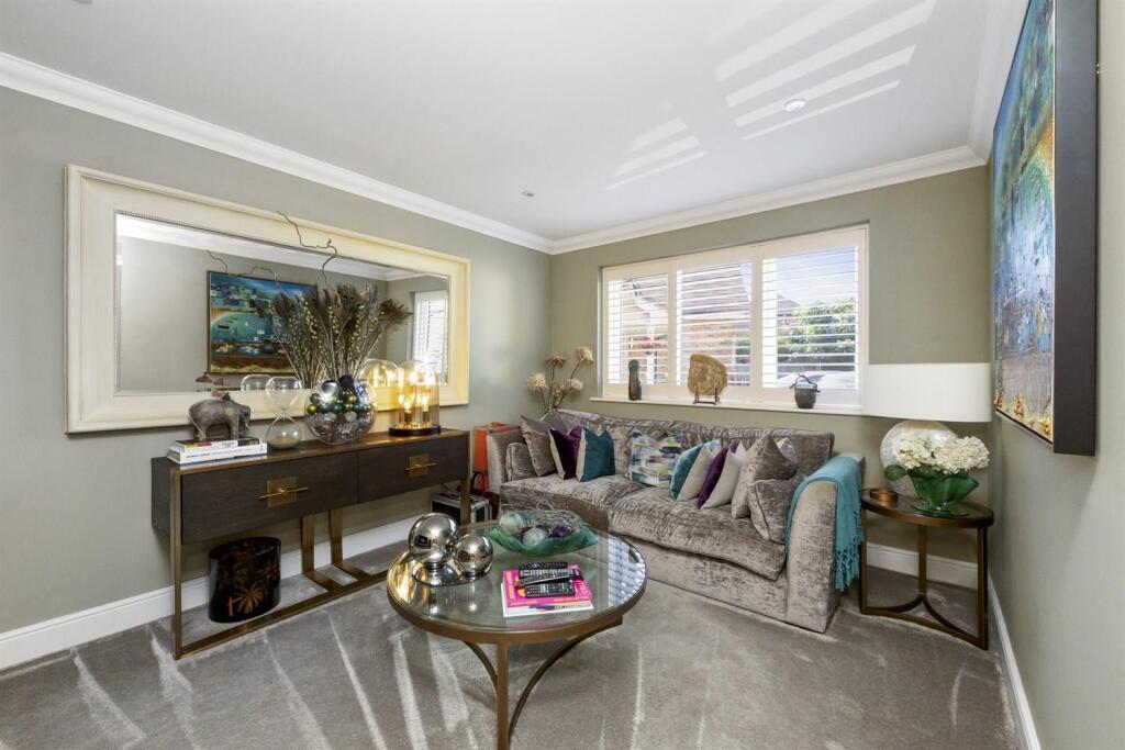 House in Horsham, Thakeham - View 4
