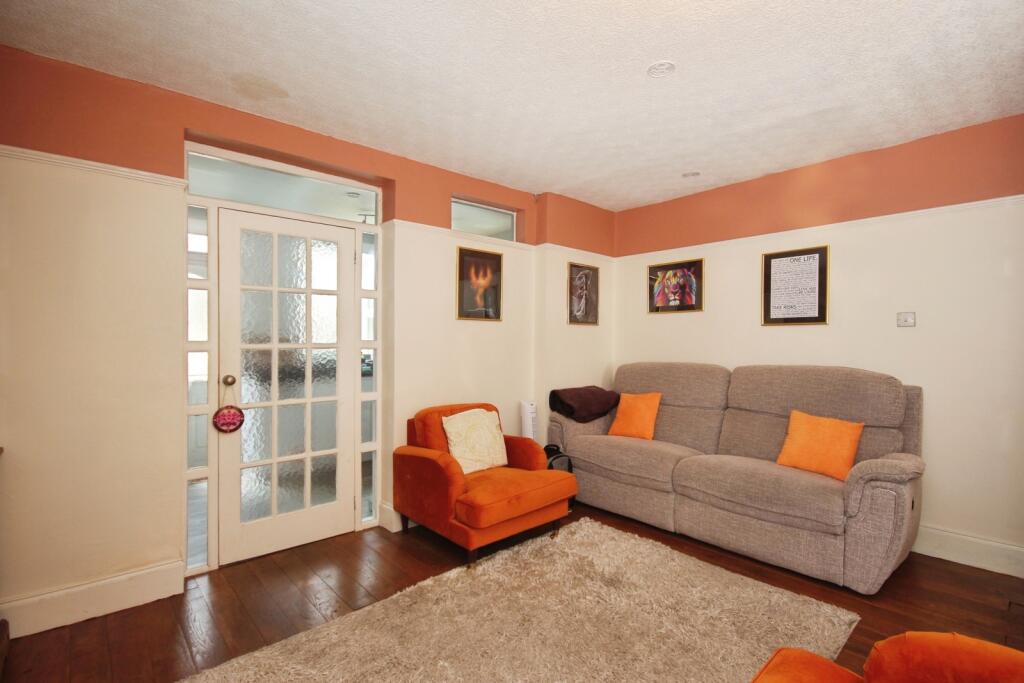 House in Coventry, West Midlands - More