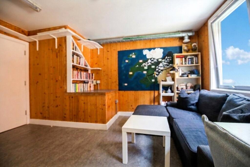 Apartment in Bristol - View 5