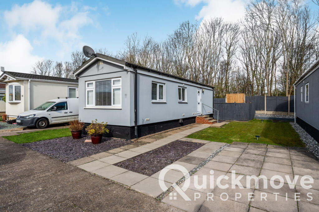 1-bed caravan on Gamston, Nottingham, NG2, £50,000