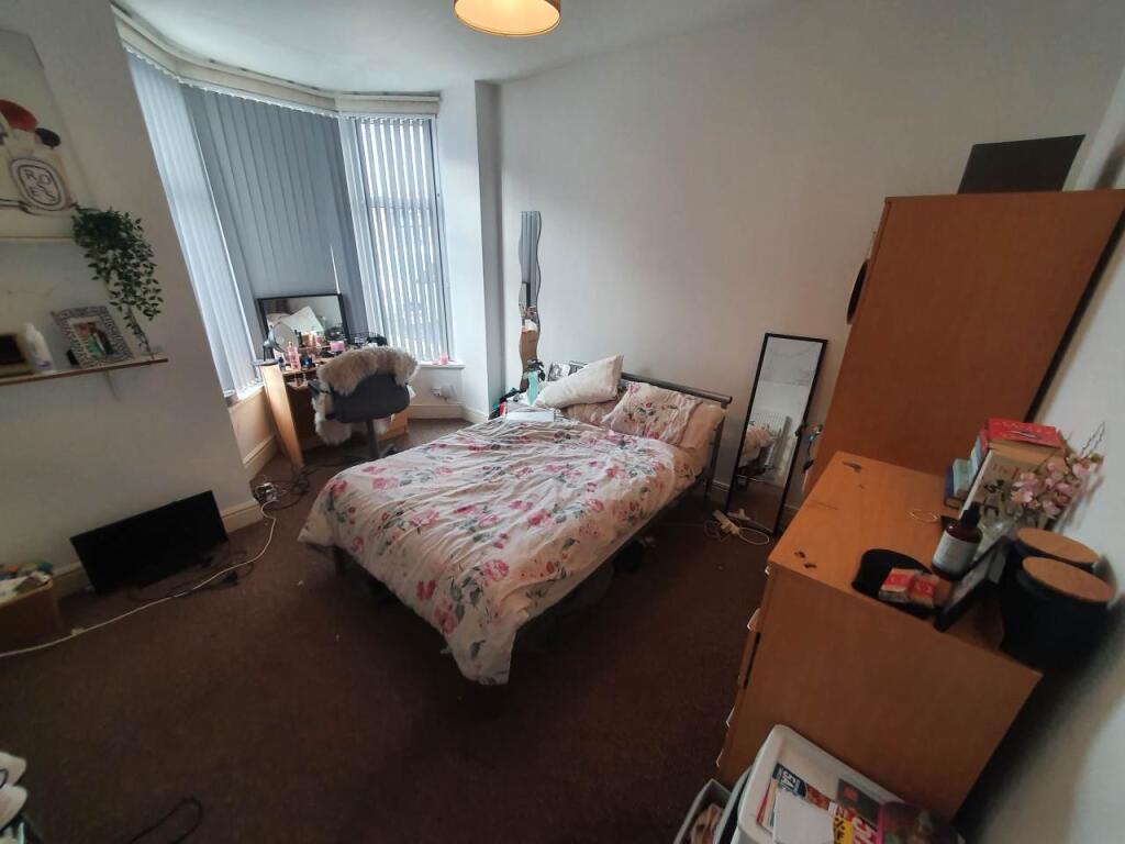 House in Cardiff, Maindy, Cathays - View 2