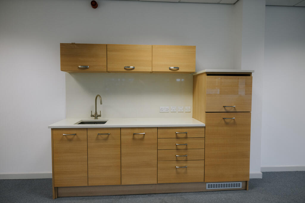 1600 sqft office Blackburn Gateway