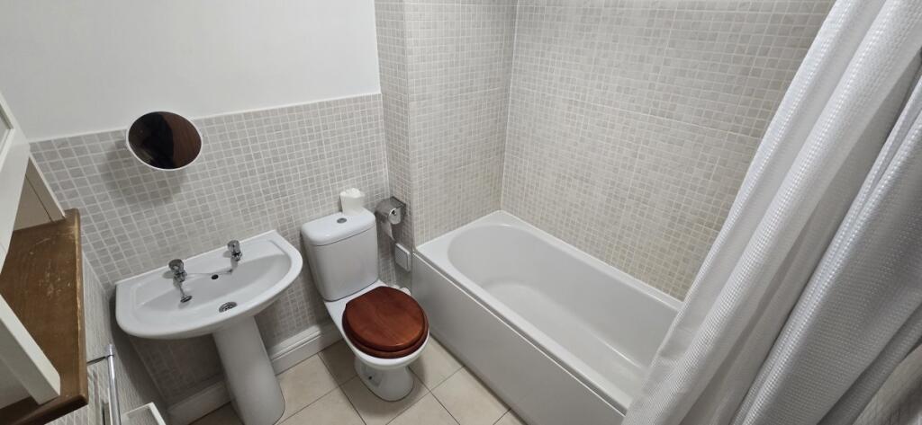 Apartment in Chester - View 4