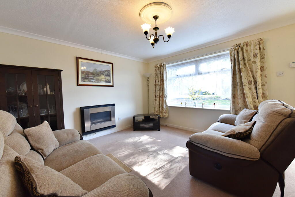 Apartment in Dudley, West Midlands - View 2