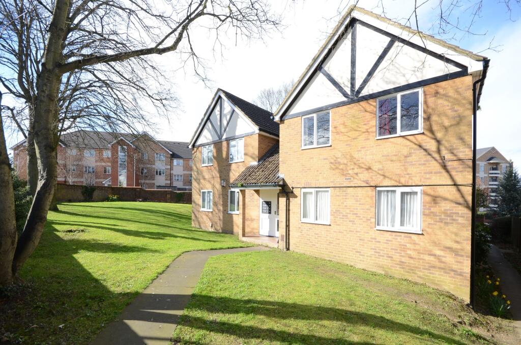 Main image of property: Groveland Place, Reading, RG30