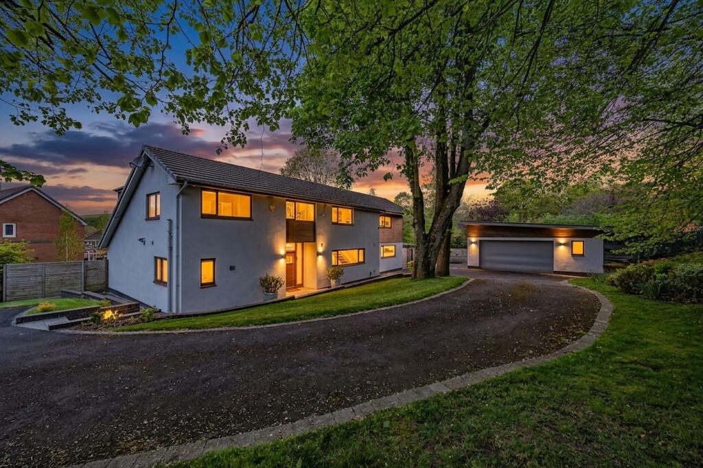 Main image of property: Acresbrook, Stalybridge