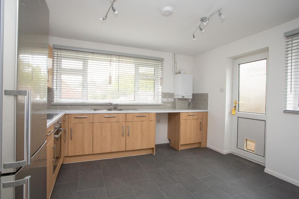 Downsview, Heathfield, East Sussex, TN21 8PF photo 3