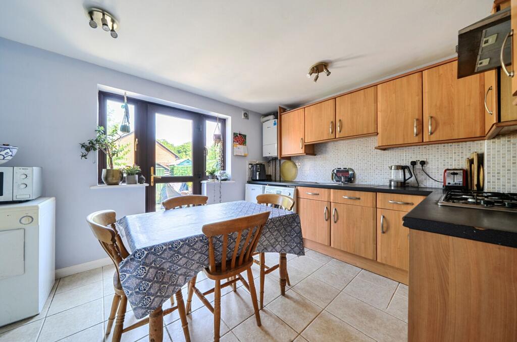 House in Kingston upon Thames - View 4
