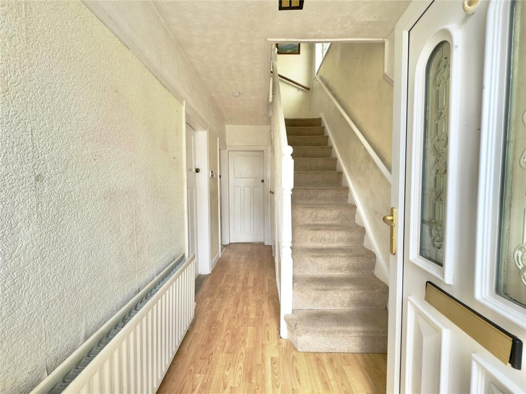 House in Wirral, Liverpool City Region - View 3