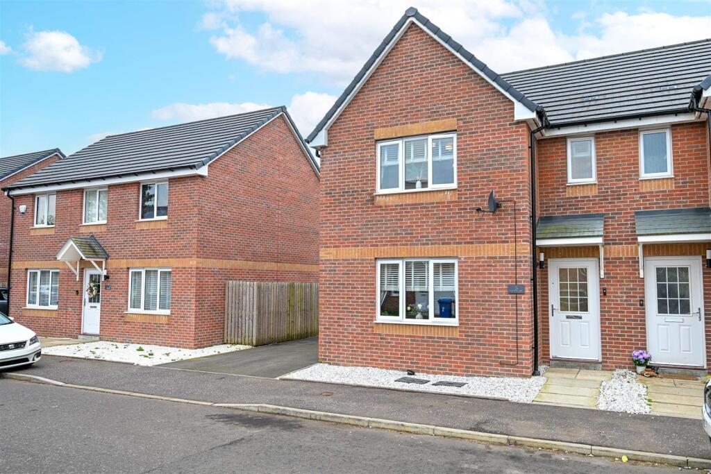 Main image of property: Silk Place, Stonehouse, Larkhall