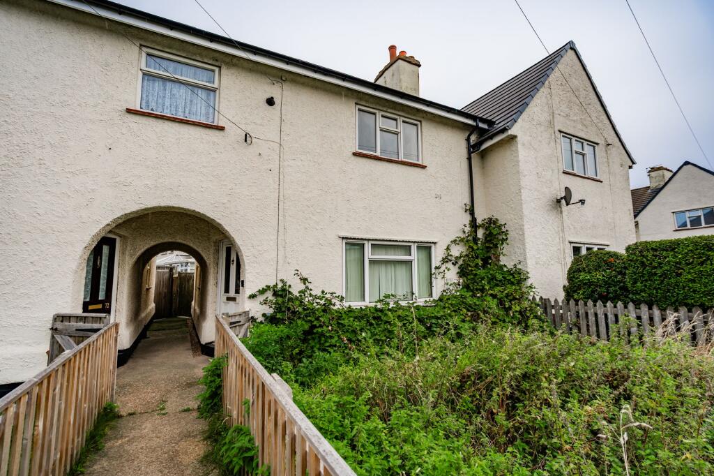 3-bed terraced on Armstrong Street, Grimsby, DN31, £57,500