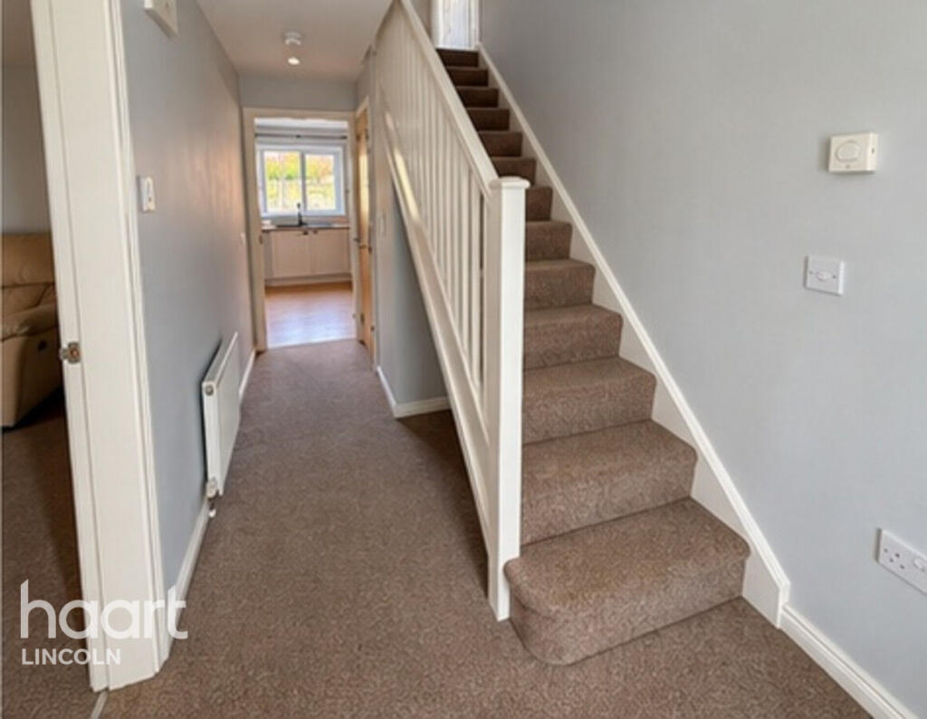 Kingfisher Drive, Market Rasen photo 2
