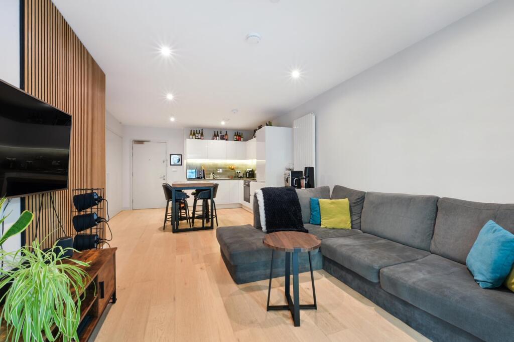 Main image of property: John Cabot House, Royal Wharf, E16