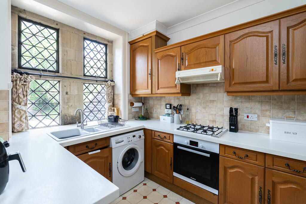 Goodwyns Place, Dorking photo 4