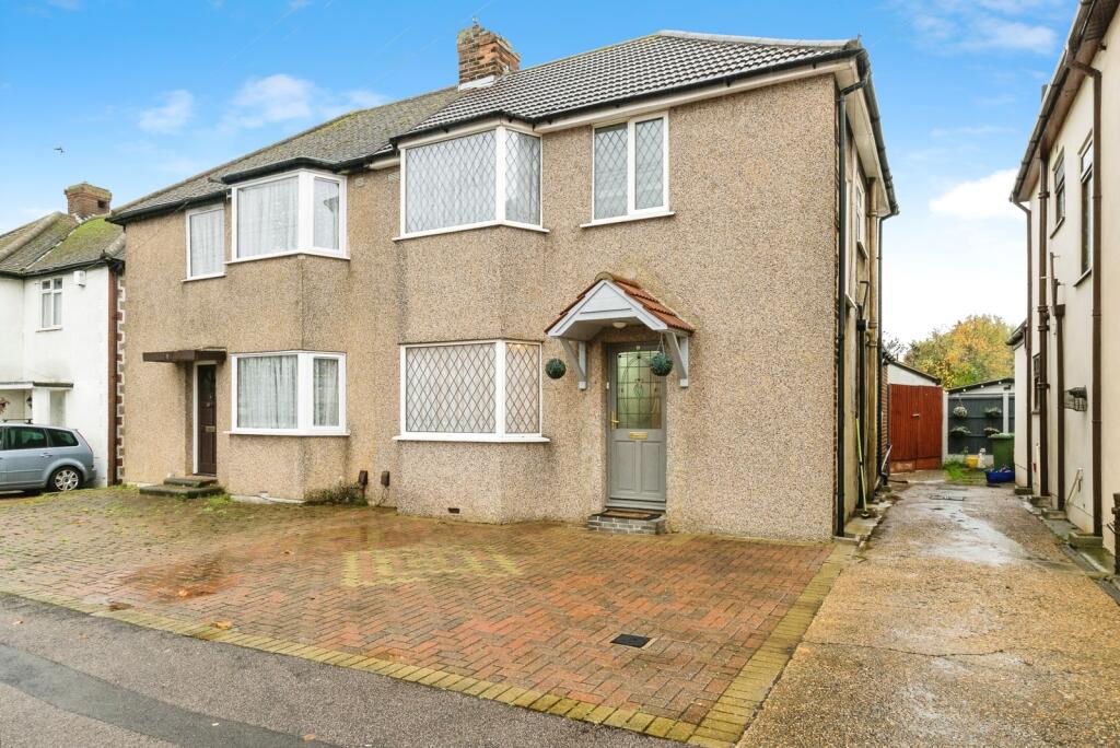 Main image of property: Eyhurst Avenue, Hornchurch, RM12
