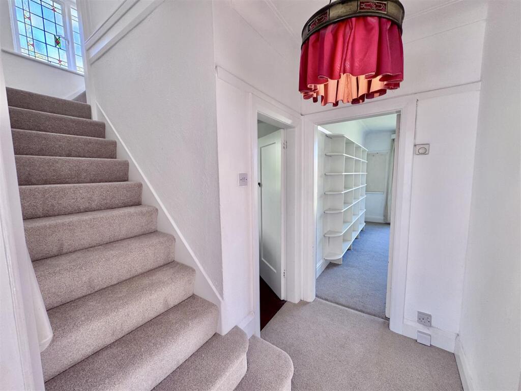 Overlea Avenue, Deganwy, Conwy - More