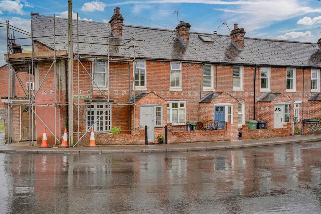 Main image of property: Boyatt Lane, Otterbourne, SO21