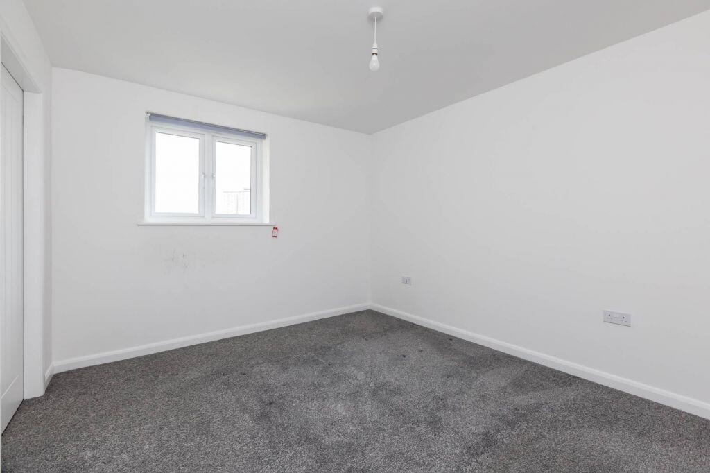 Apartment in Edinburgh, Bankfield Brae, Craigmillar - More