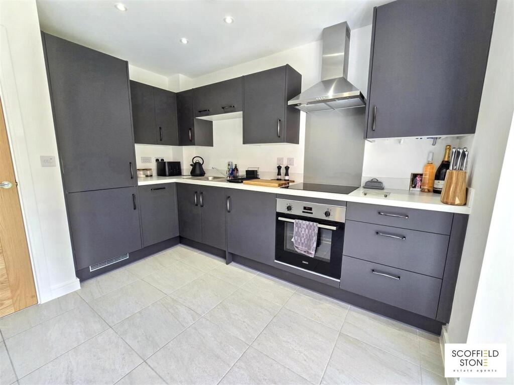 House in South Derbyshire, Hatton - View 2
