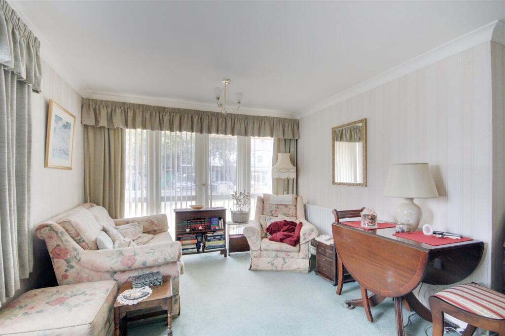 Apartment in Brighton - View 4