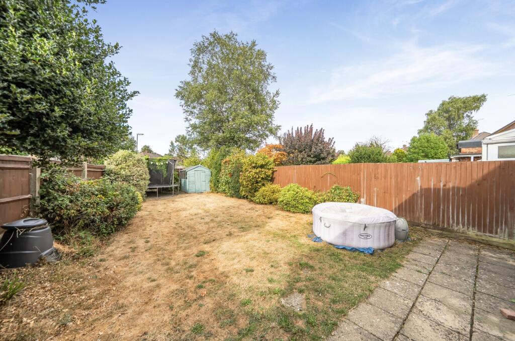 House in Horsham, New Town - View 4