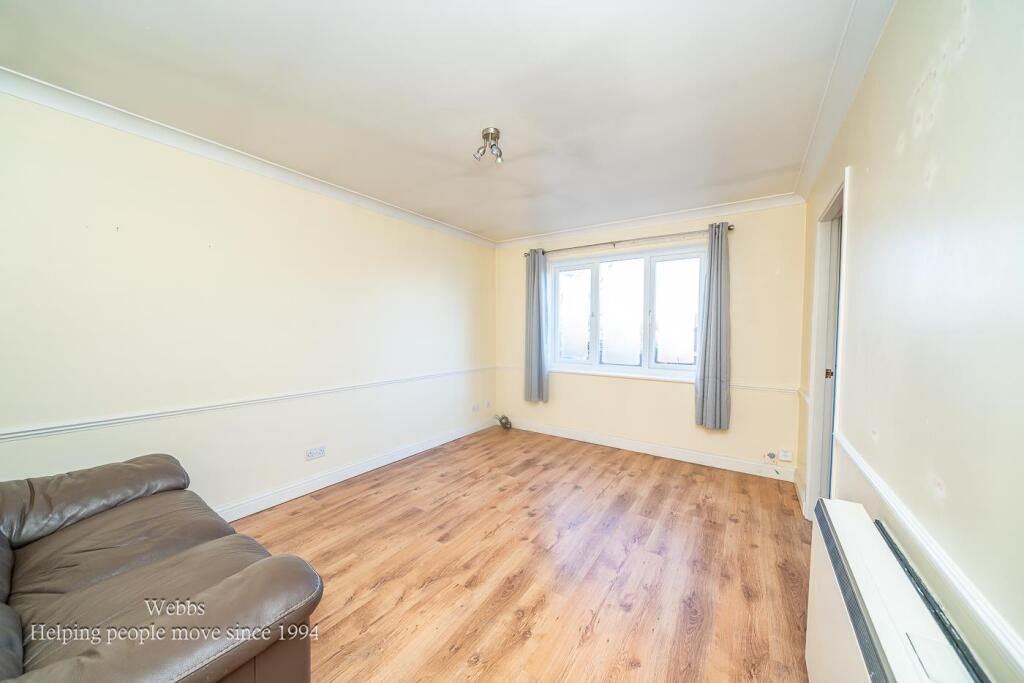 26, Picasso Close, Heath Hayes, Cannock photo 2