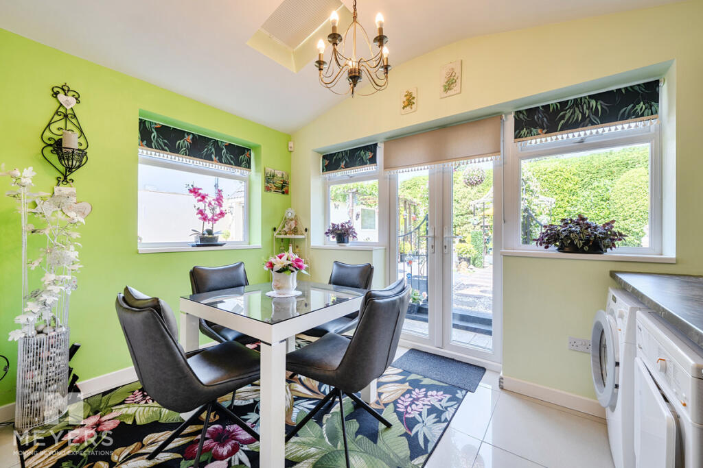 House in Ferndown, Tricketts Cross - View 5