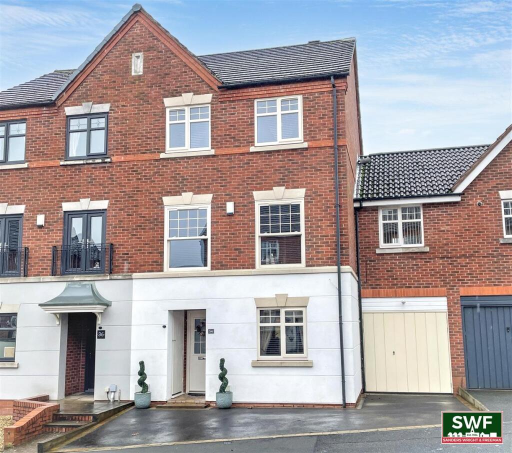 4-bed house on Manderston Close, Milking Bank, Gornal, £350,000