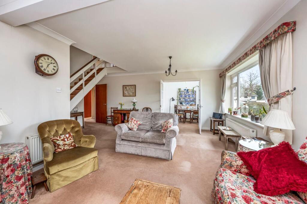 Cleve Way, Billingshurst, RH14 photo 4