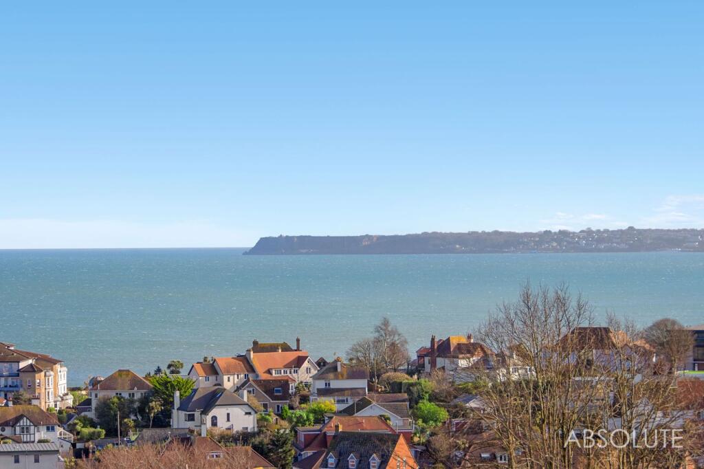 6-bed detached on Manscombe Road, Torquay, TQ2, £850,000
