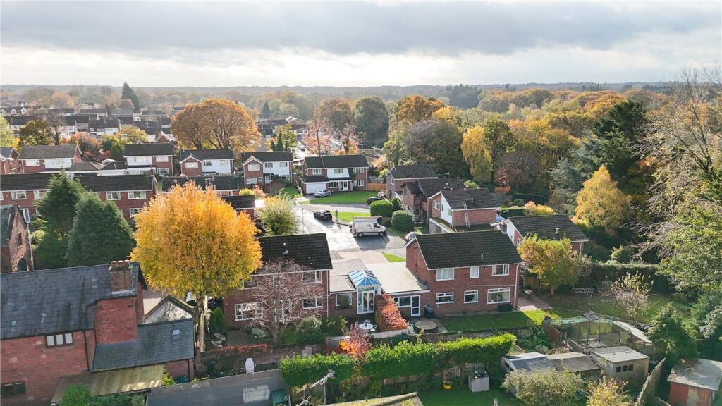 Aldford Close, Bromborough, Wirral photo 2