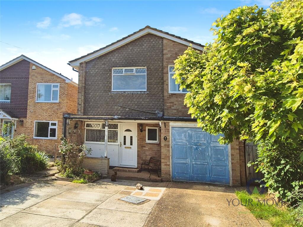 4-bed detached on Manor Way, Polegate, East Sussex, BN26, £425,000