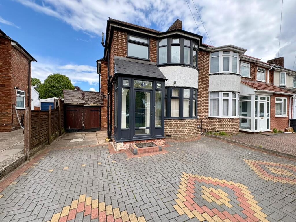 Main image of property: Bucklands End Lane, BIRMINGHAM