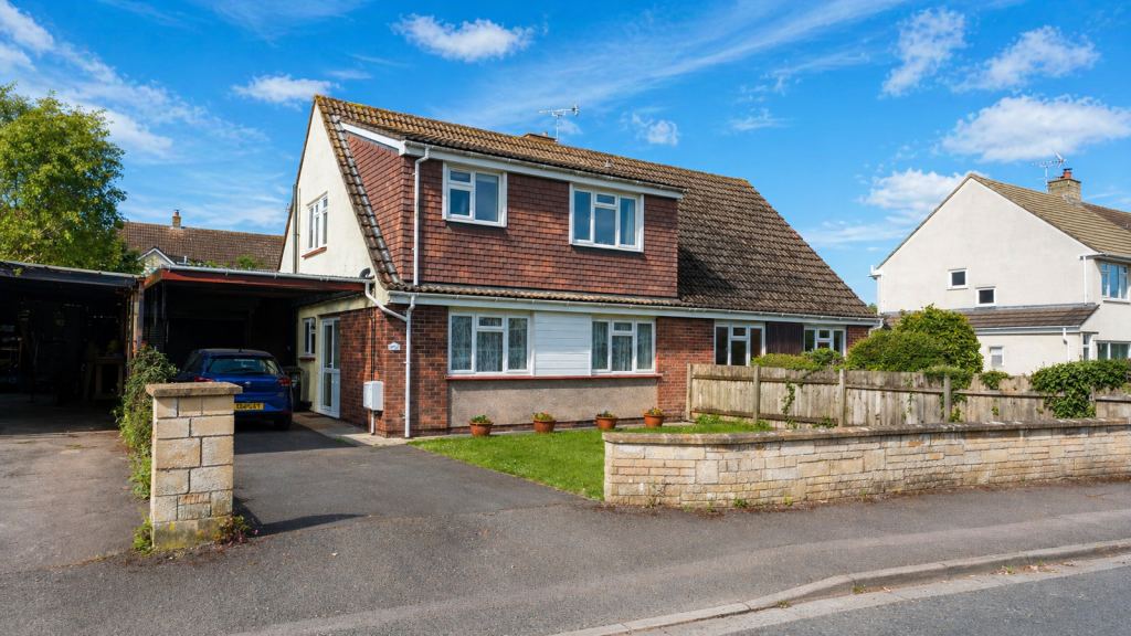Main image of property: Valley Gardens, - a lovely mature an very convenient setting.