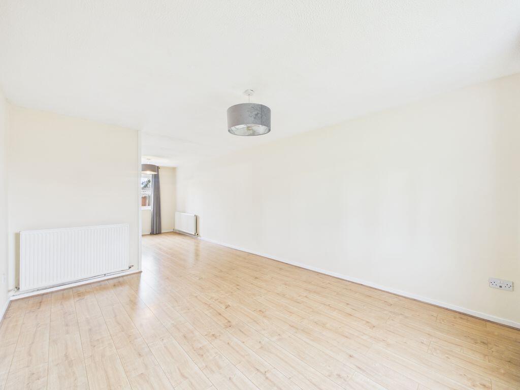 House in Gloucester - View 4