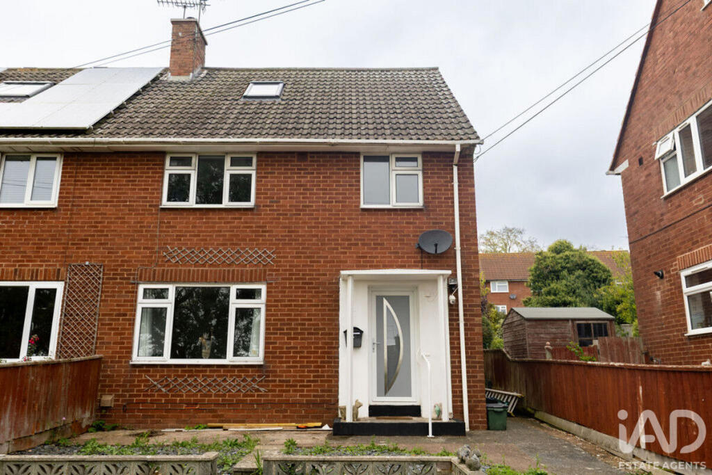 Main image of property: Midway, Exmouth, EX8