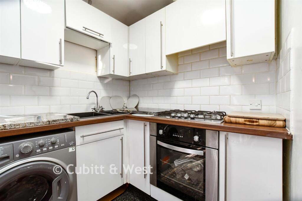 Apartment in London - View 4