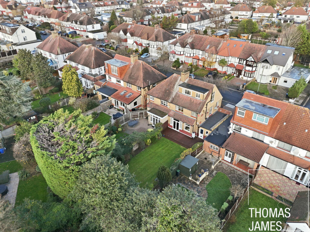 House in London - View 5